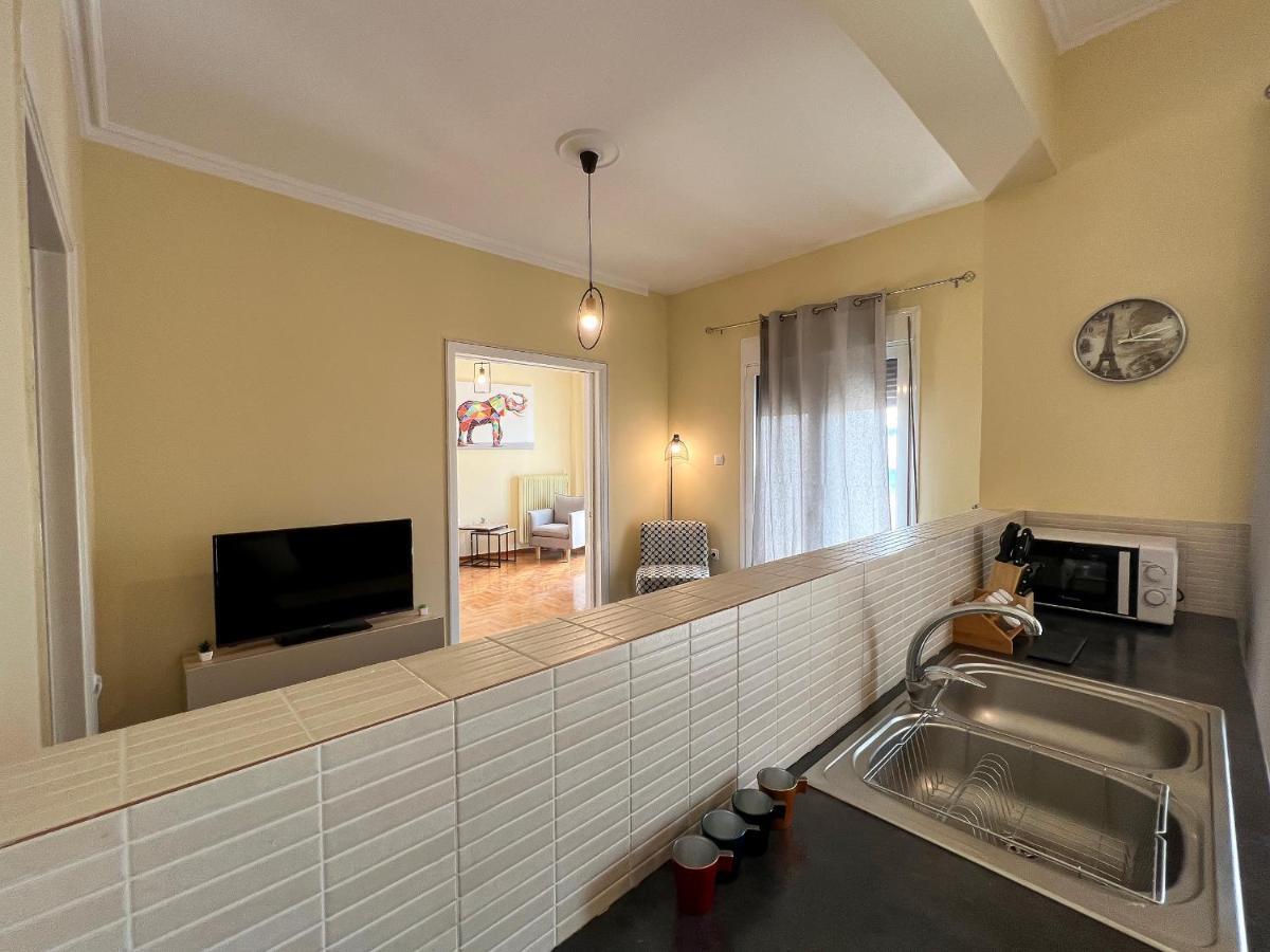 Chiou Spacious 90Sqm Apt In أثينا المظهر الخارجي الصورة