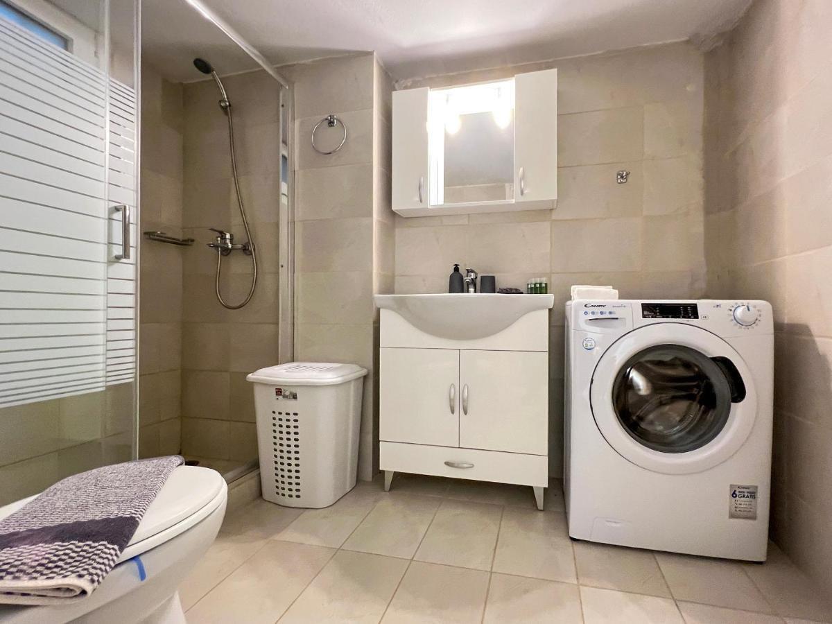 Chiou Spacious 90Sqm Apt In أثينا المظهر الخارجي الصورة